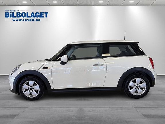 MINI One 2 of 5