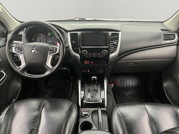 Mitsubishi L200 17 of 30