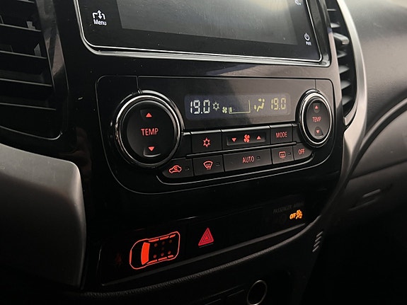 Mitsubishi L200 27 of 30