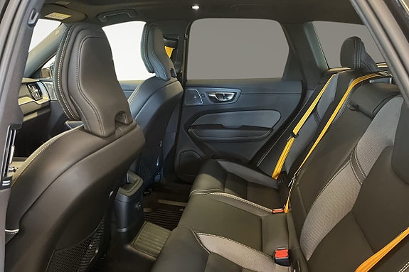 Volvo XC60 7 of 13