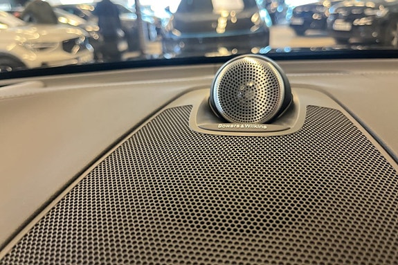 Volvo XC60 12 of 13