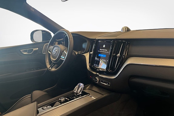 Volvo XC60 9 of 13