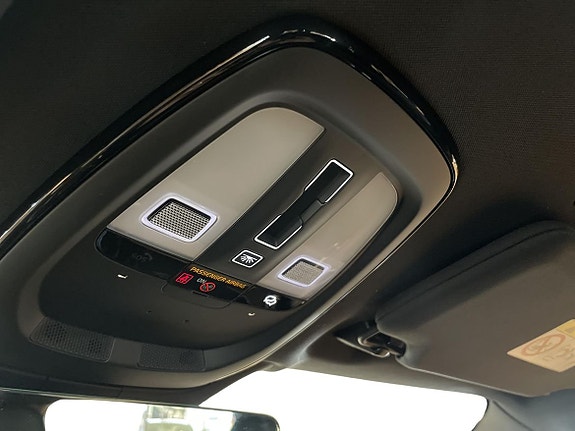 Volvo XC90 23 of 27
