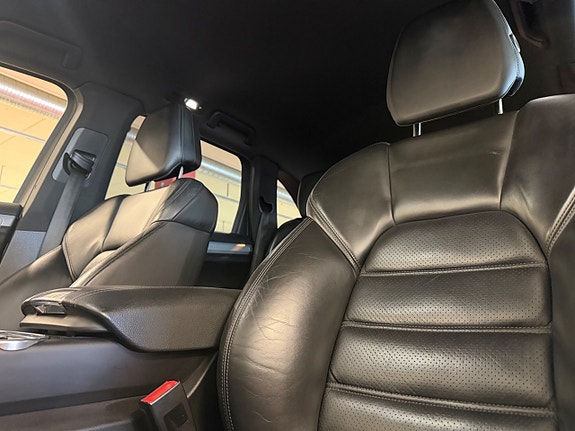 Porsche Cayenne S 19 of 19