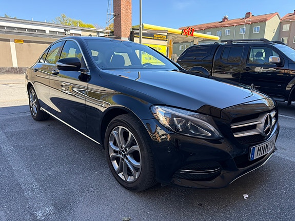 Mercedes-Benz C250 d 2 of 6