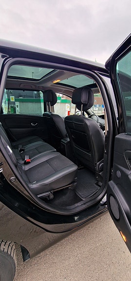 Renault Grand Scenic III 5 of 5