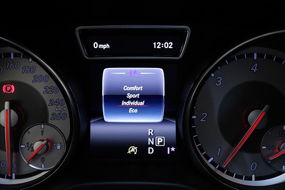 Mercedes-Benz CLA220 d 25 of 28