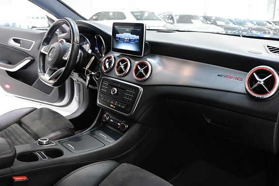 Mercedes-Benz CLA220 d 13 of 28