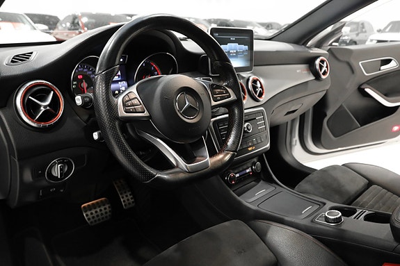 Mercedes-Benz CLA220 d 11 of 28