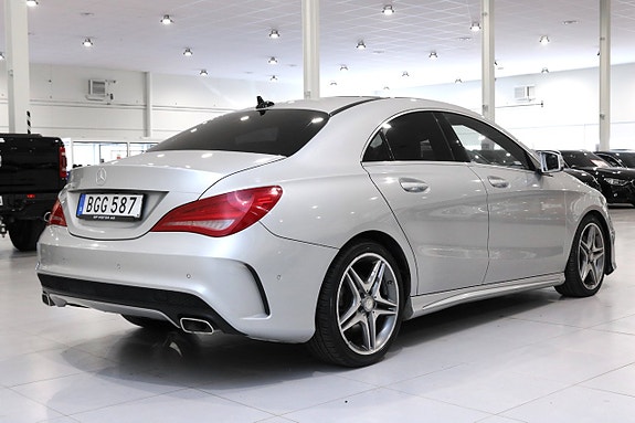 Mercedes-Benz CLA220 d 3 of 5