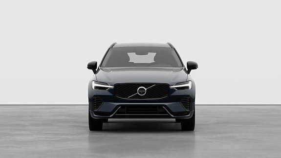 Volvo XC60 2 of 5