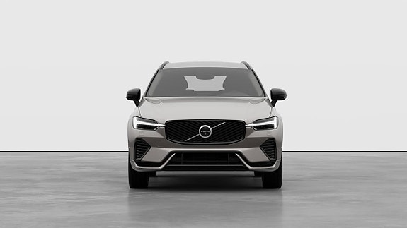 Volvo XC60 2 of 5