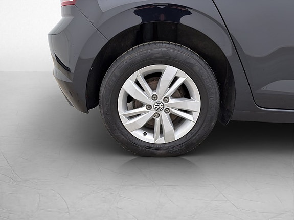 Volkswagen Polo 25 of 26