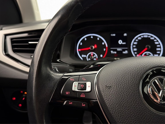Volkswagen Polo 14 of 26