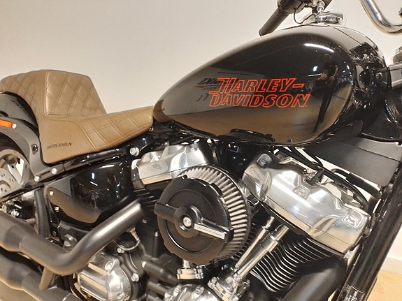 Harley-Davidson Softtail Standard 124 kit Kampanj - Demo 5 of 6