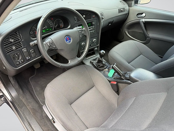 Saab 9-5 12 of 18