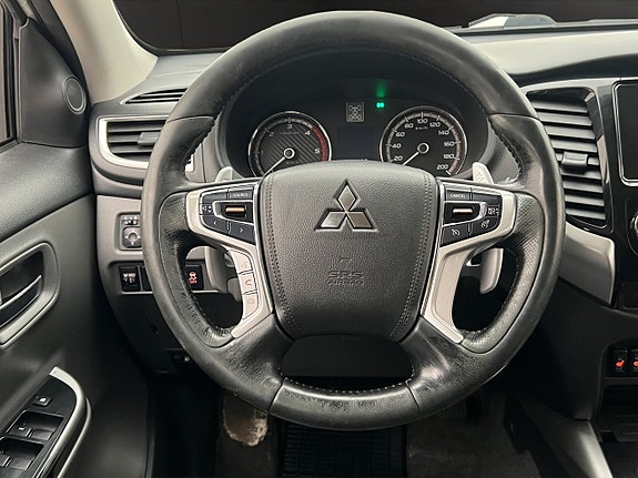 Mitsubishi L200 19 of 30