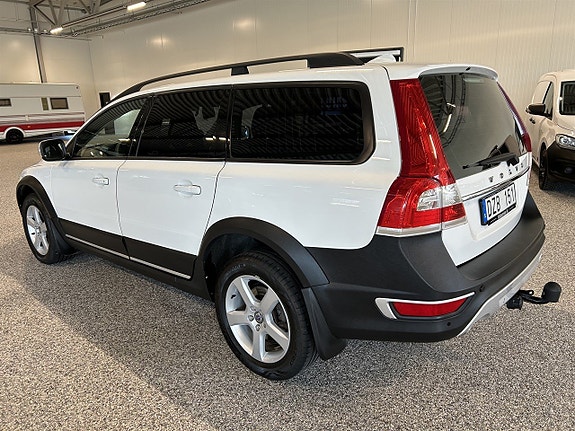 Volvo XC70 2 of 5
