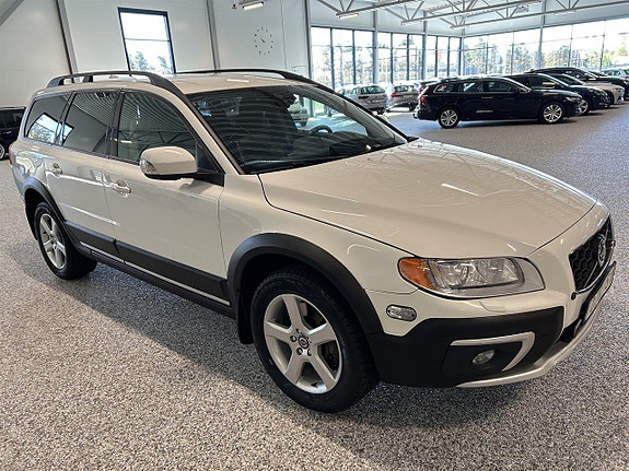 Volvo XC70 5 of 5