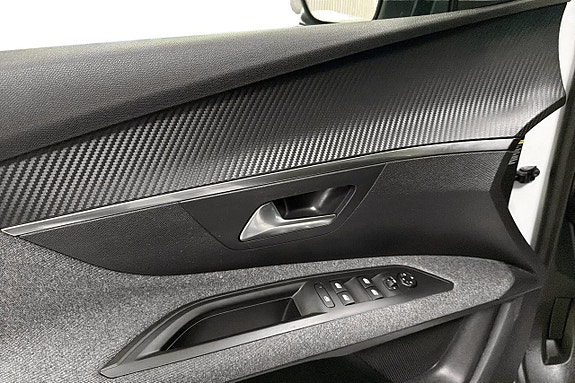 Peugeot 3008 15 of 21
