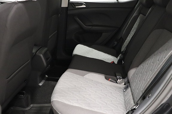 Volkswagen T-Cross 8 of 10