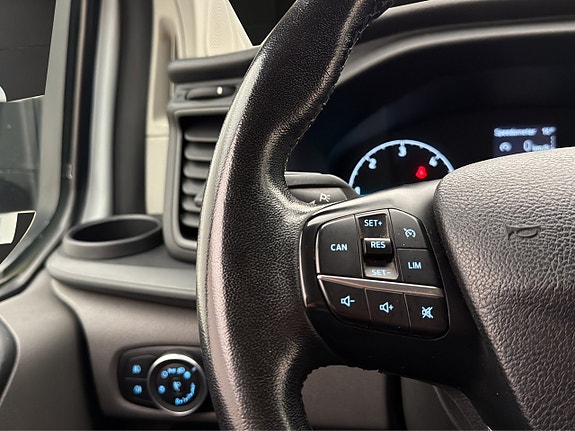 Ford Custom Tourneo 14 of 27
