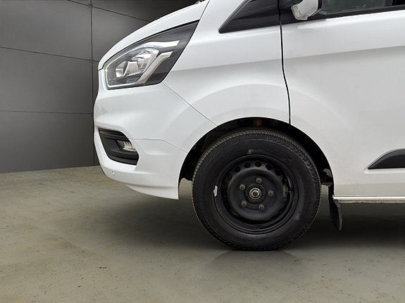 Ford Custom Tourneo 24 of 27