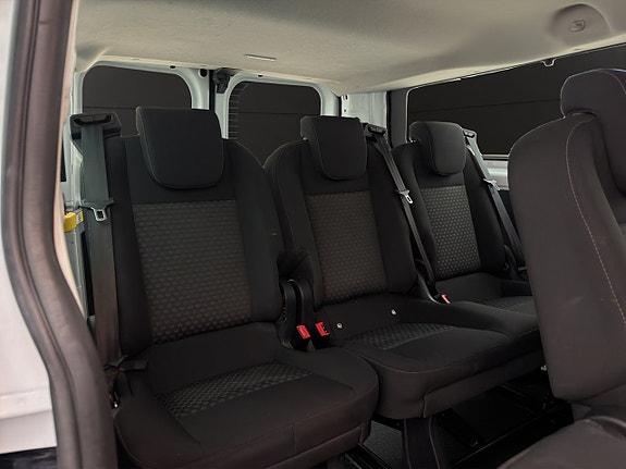 Ford Custom Tourneo 21 of 27
