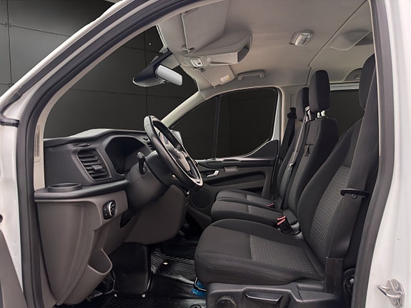 Ford Custom Tourneo 13 of 27
