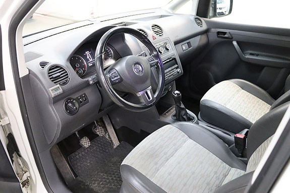 Volkswagen Caddy Maxi 15 of 18