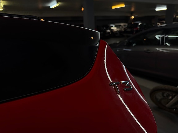 Volvo V40 7 of 9