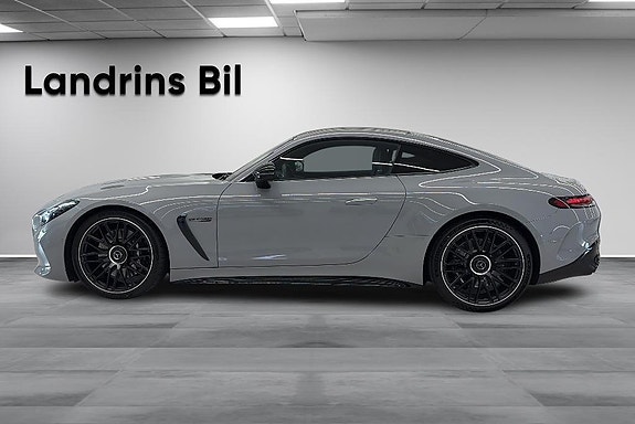 Mercedes-Benz AMG GT 63 4 of 5