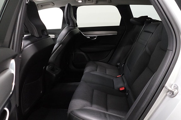 Volvo V90 Cross Country 5 of 5