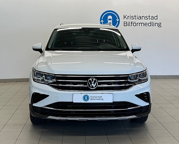 Volkswagen Tiguan 6 of 12