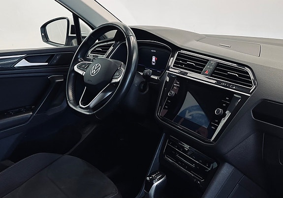 Volkswagen Tiguan 10 of 12