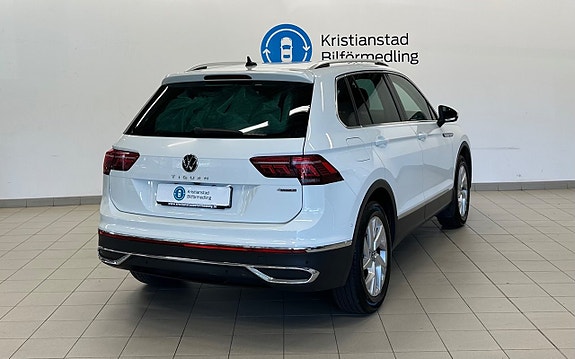 Volkswagen Tiguan 8 of 12