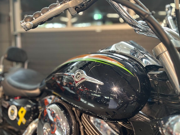 Kawasaki Vulcan 1500 Meanstreak 7 of 10