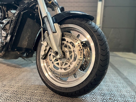 Kawasaki Vulcan 1500 Meanstreak 9 of 10