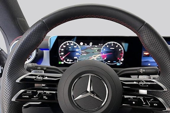 Mercedes-Benz CLA200 10 of 14