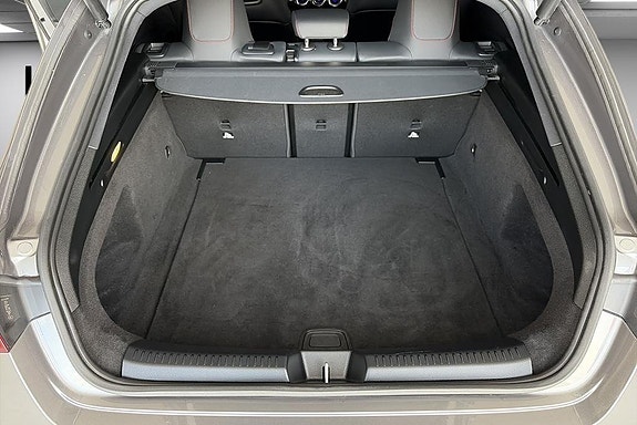 Mercedes-Benz CLA200 14 of 14