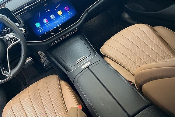 Mercedes-Benz E300 de 12 of 16