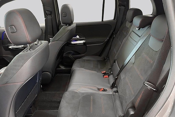 Mercedes-Benz GLB220 d 9 of 16