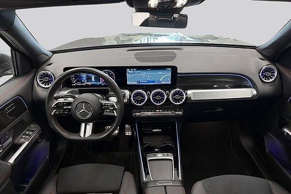 Mercedes-Benz GLB220 d 7 of 16