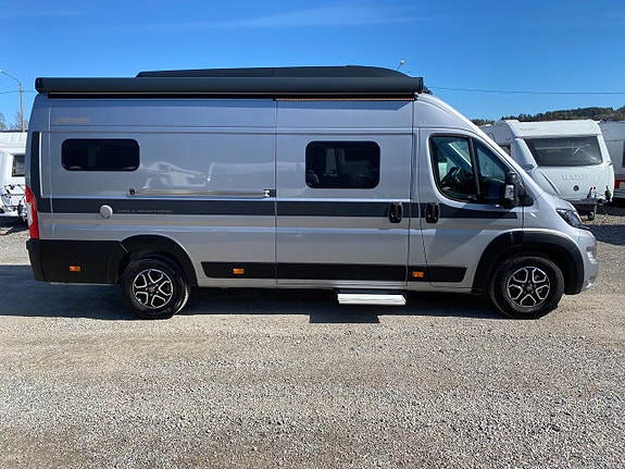 Hymer Yellowstone *Pop-up tak, Dieselpanna* 2 of 12