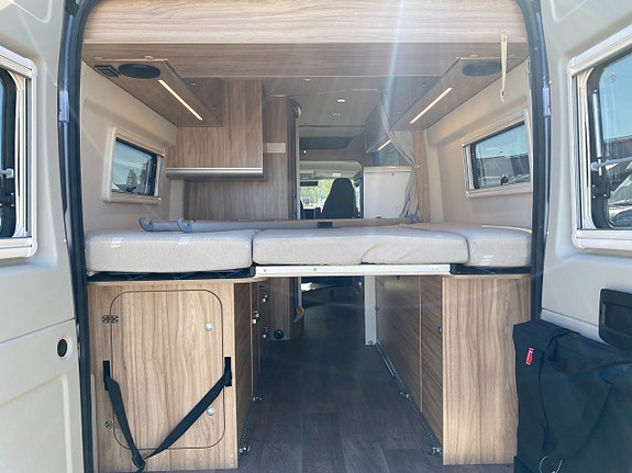 Hymer Yellowstone *Pop-up tak, Dieselpanna* 12 of 12