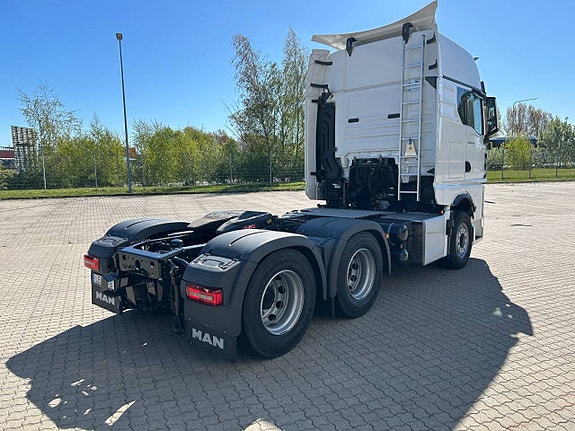 MAN TGX 28.520 6*2I BL SA för omgående leverans 4 of 12