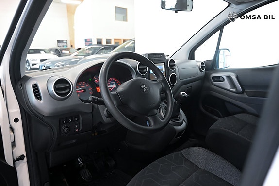 Peugeot Partner Tepee 13 of 17