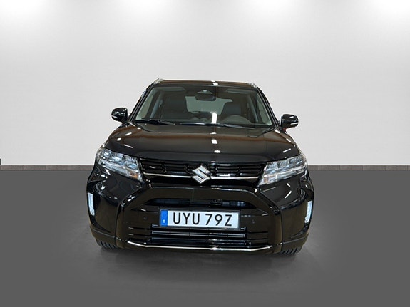 Suzuki Vitara 2 of 5