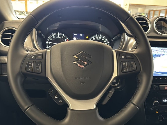 Suzuki Vitara 15 of 15