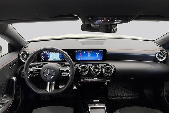 Mercedes-Benz CLA250 e 7 of 15